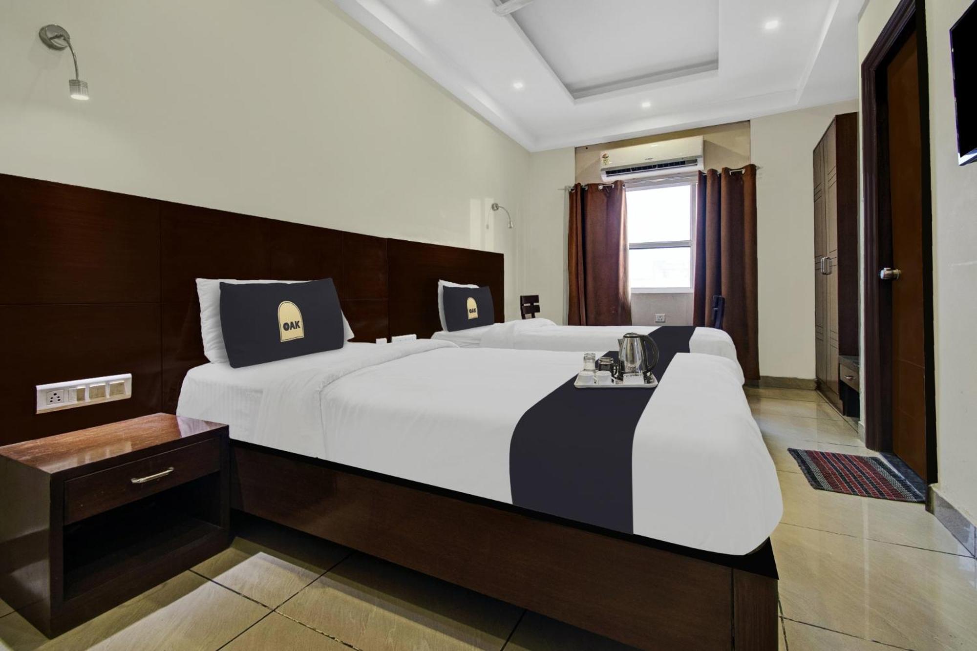 Townhouse Oak Hotel Heritage Heights Τζαϊπούρ Εξωτερικό φωτογραφία