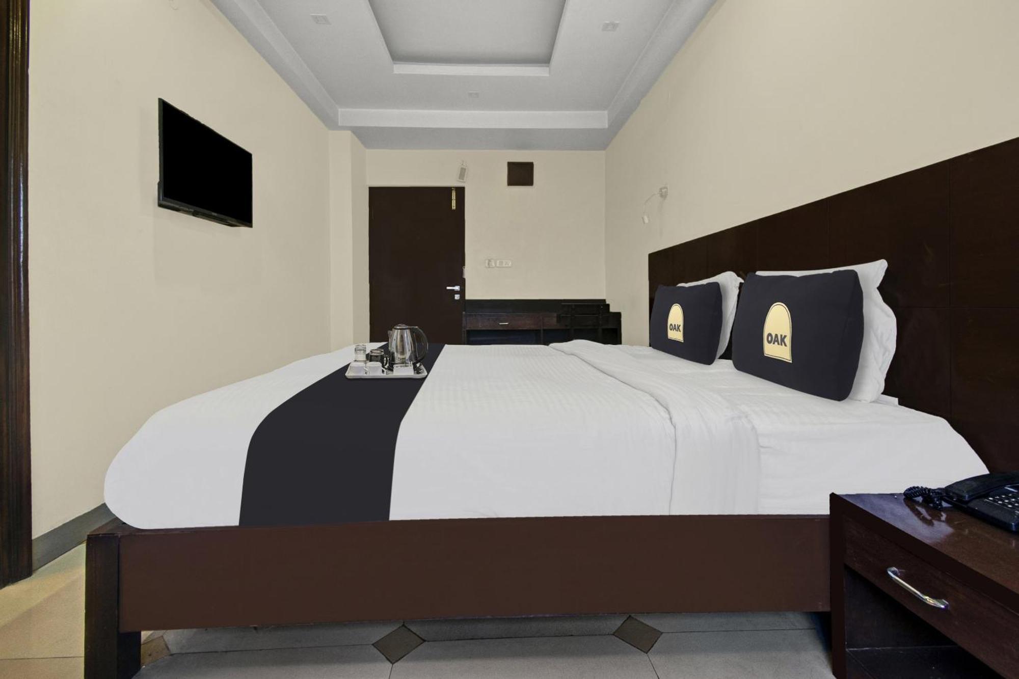 Townhouse Oak Hotel Heritage Heights Τζαϊπούρ Εξωτερικό φωτογραφία