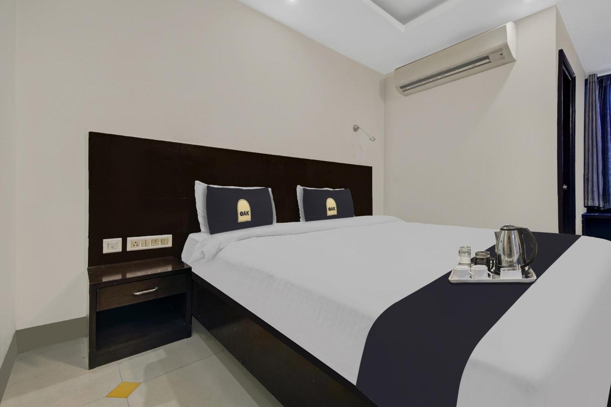 Townhouse Oak Hotel Heritage Heights Τζαϊπούρ Εξωτερικό φωτογραφία